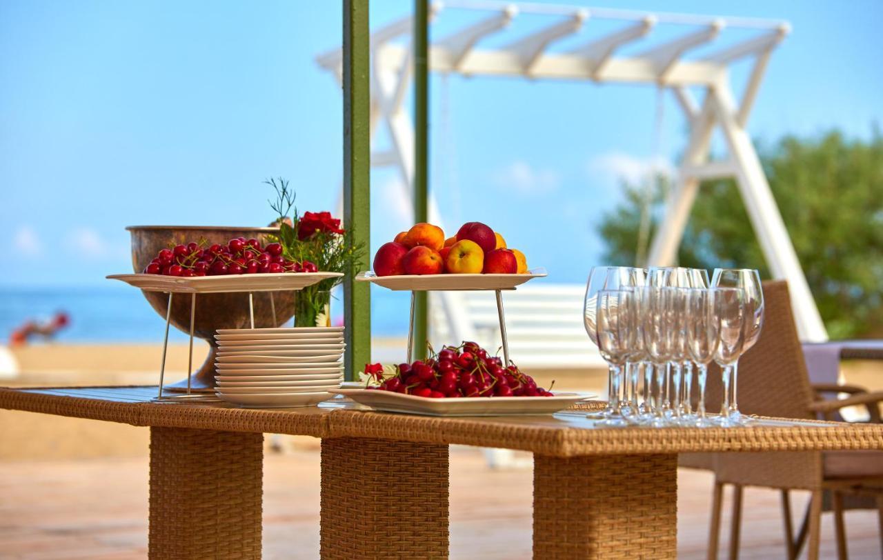 Bugaz Sea View Hotel Gribovka Buitenkant foto