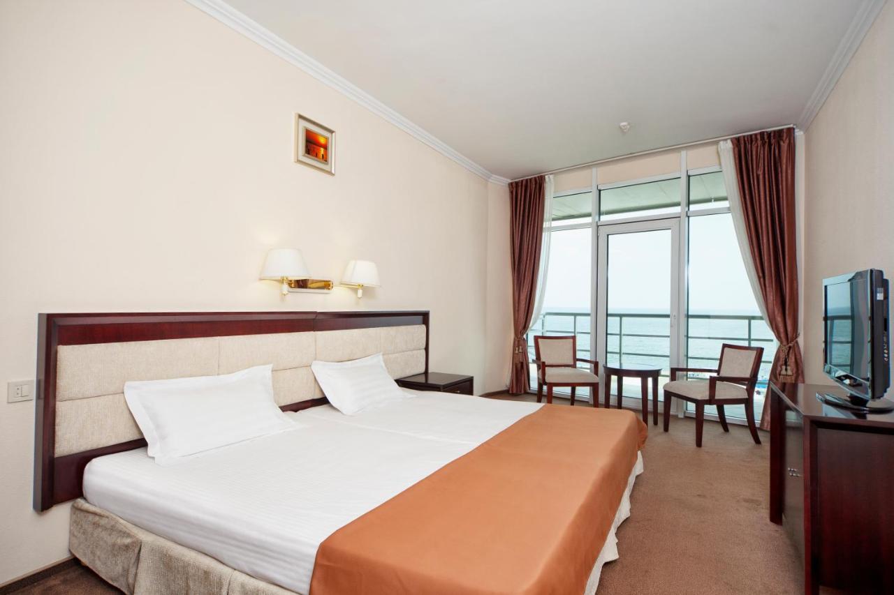Bugaz Sea View Hotel Gribovka Buitenkant foto