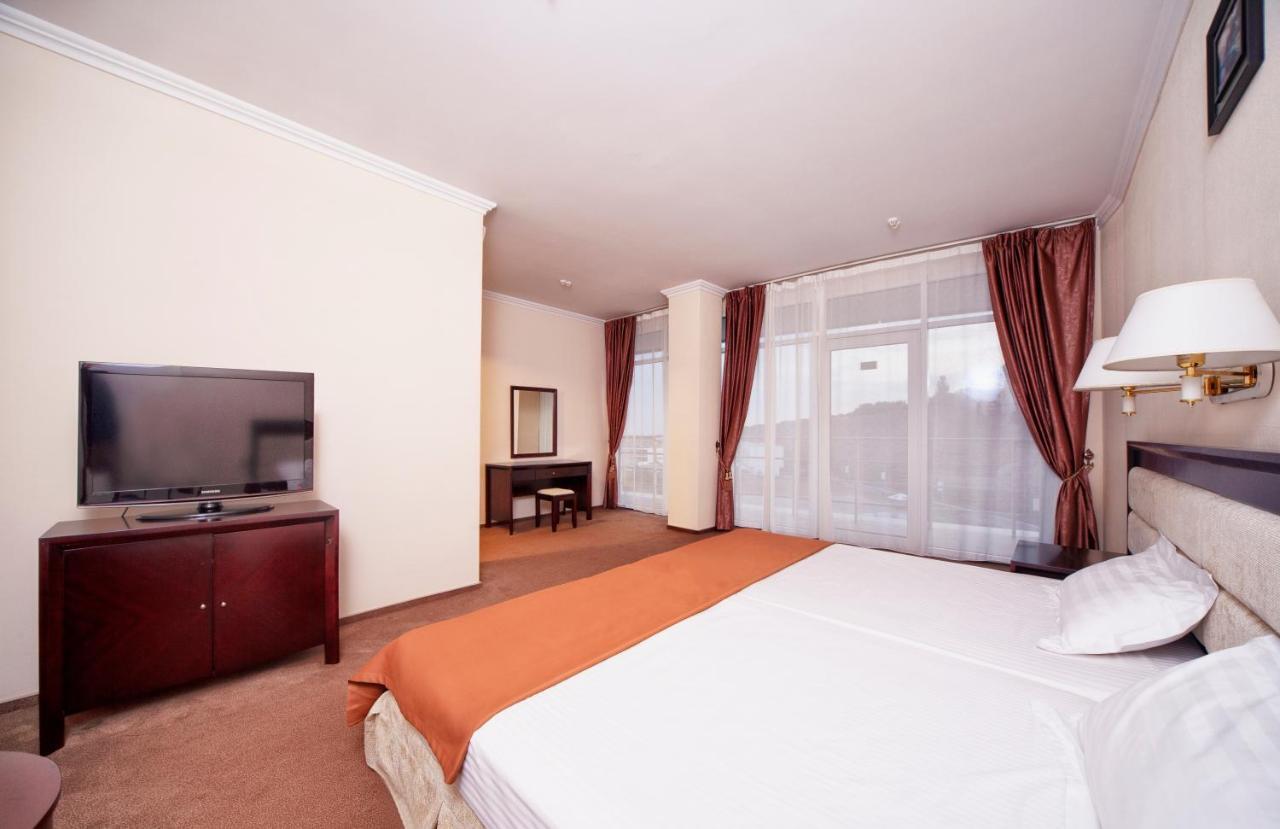 Bugaz Sea View Hotel Gribovka Buitenkant foto