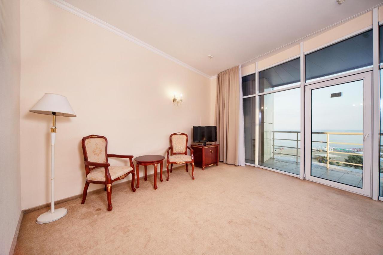 Bugaz Sea View Hotel Gribovka Buitenkant foto