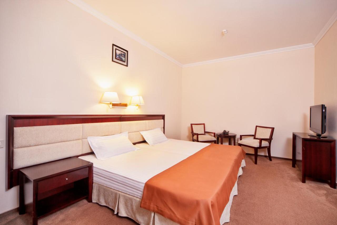 Bugaz Sea View Hotel Gribovka Buitenkant foto