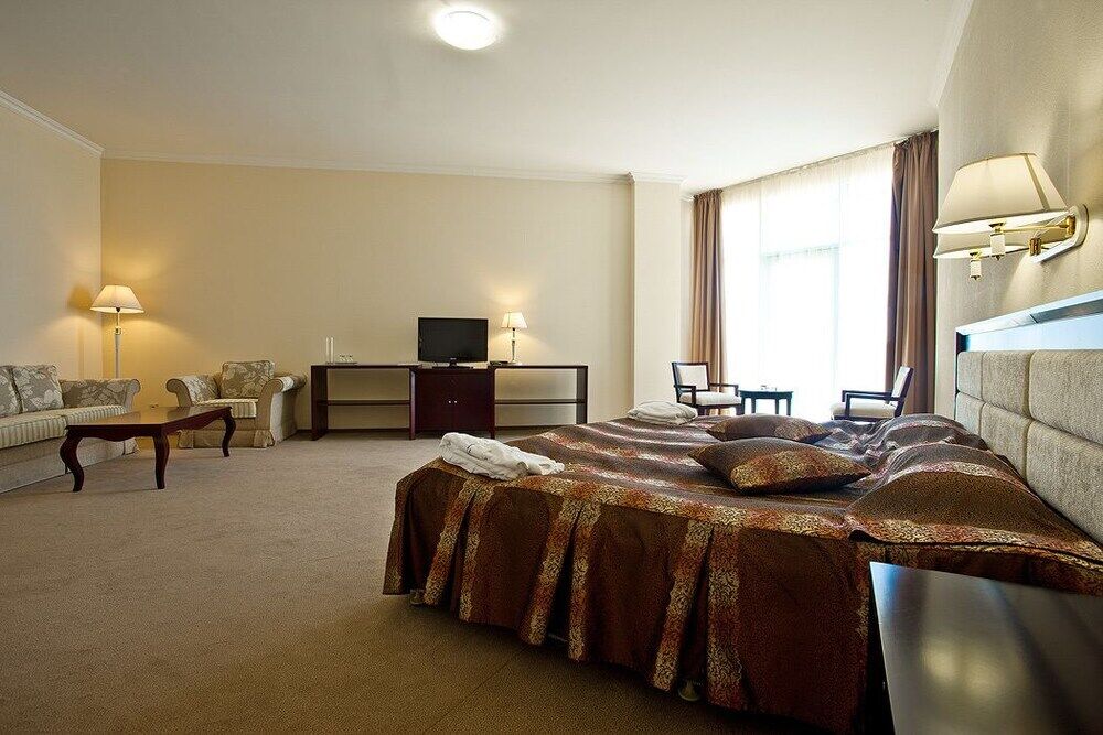 Bugaz Sea View Hotel Gribovka Buitenkant foto